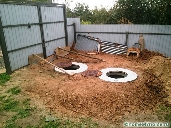 Rozmieszczenie konstrukcji wykonanych z betonowych pierścieni ułatwia dostęp podczas obsługi systemu