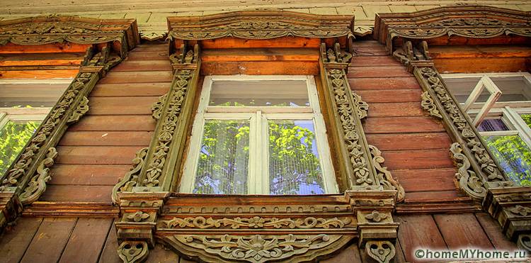 Najciekawsze wzory można zobaczyć na oryginalnych zabytkach architektury, jest ich wiele w Suzdalu, Włodzimierzu czy Jarosławiu