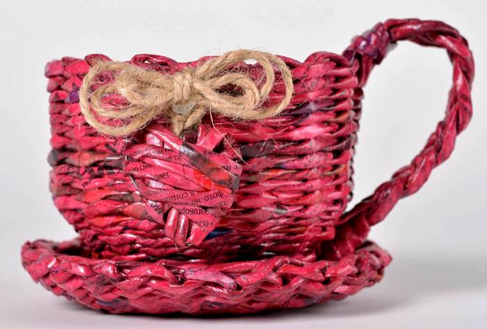 Wie eine echte Tasse, ein wunderbares Souvenir für ein unvergessliches Date oder eine Dekoration für Ihr Sideboard