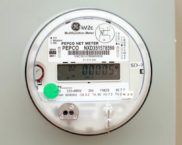 Elektrisk måler, der transmitterer aflæsninger
