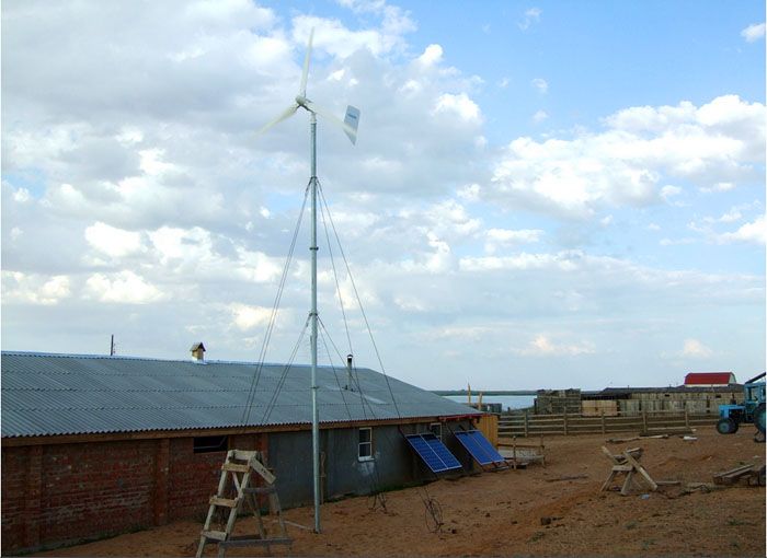 An Orten ohne zentrale Stromversorgung werden Windgenerator und Solarstation zur Hauptquelle für elektrische Energie.