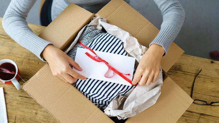 Seien Sie also nicht überrascht, wenn nach Erhalt des begehrten Pakets aus China exotische Kreaturen in Ihrer Wohnung auftauchen.