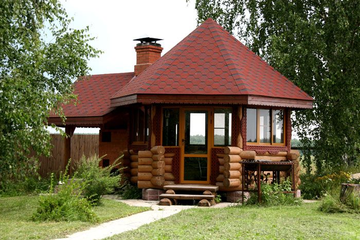Komplexe kombinierte Pavillons können verschiedene traditionelle Formen und dementsprechend Räumlichkeiten enthalten