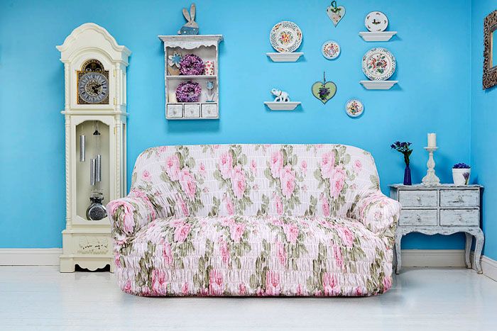 Zarte Farben mit einem Blumenmuster sehen im High-Tech-Stil fehl am Platz aus, können aber leicht die Provence oder das Land schmücken