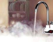 Elektrisk flydende vand fra hanen