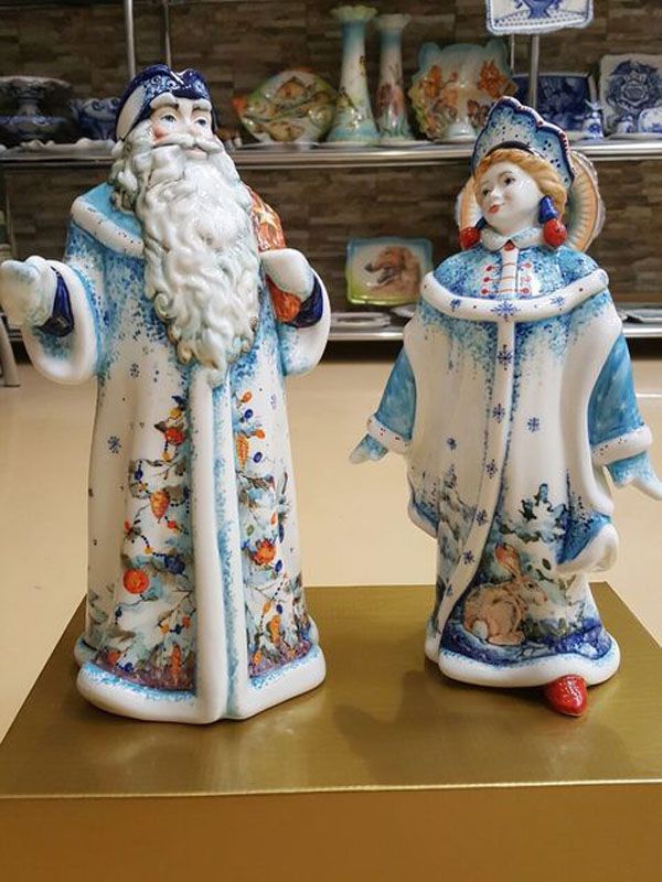 Święta nie są takie same bez Świętego Mikołaja i Snow Maiden. Takie liczby są szczególnie istotne w domu, w którym są dzieci.