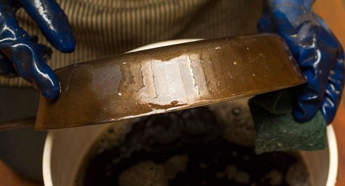 Um eine funktionierende Zusammensetzung zu erhalten, benötigen Sie 500 g der Substanz und 5 Liter Wasser
