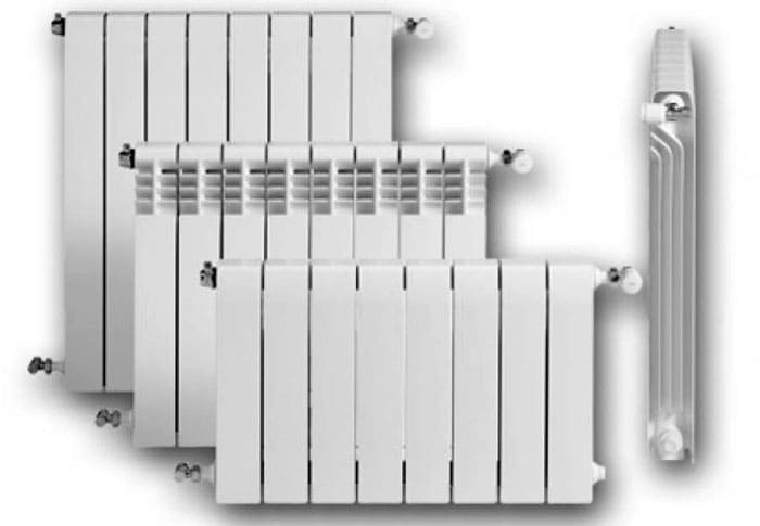 Aluminiumsradiatorer fås i det bredeste udvalg af størrelser. Derudover kan du selv tilføje og fjerne sektioner, hvilket optimerer batteriets varmeoverførsel.